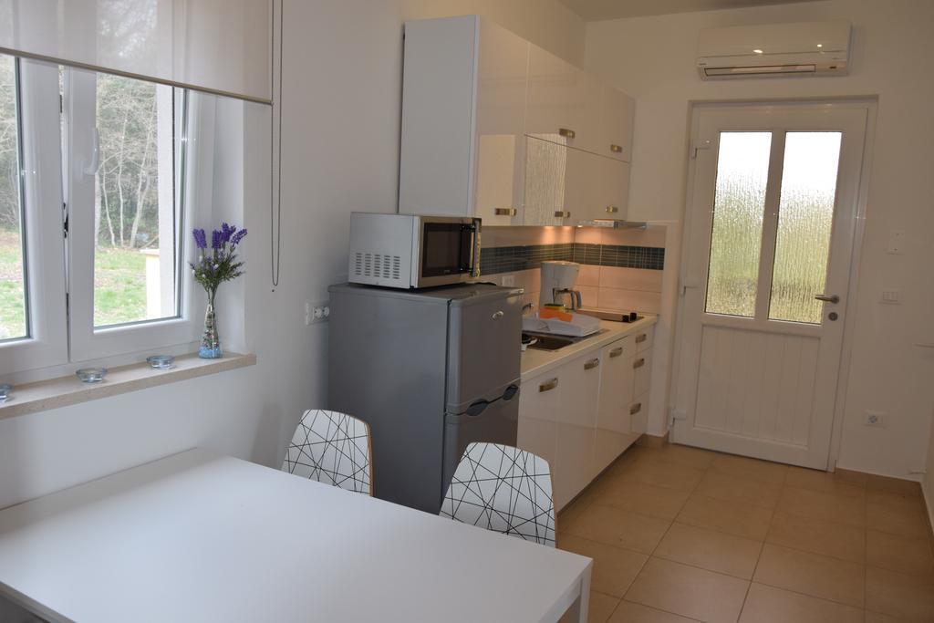 Apartments Sandra Brsec Bagian luar foto